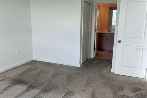 Casa en venta en Davenport, Florida, 4 dormitorios, 195.65 m2 № 1754817 - foto 2