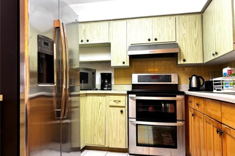 Duplex in North Port, Florida 4 bedrooms, 198.81 sq.m. № 1817431 - photo 5