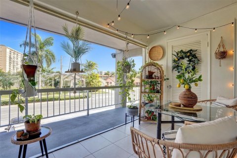 Снять в аренду кондоминиум в Халландейл-Бич, Флорида 2 спальни, 89.65м2, № 1957056 - фото 19