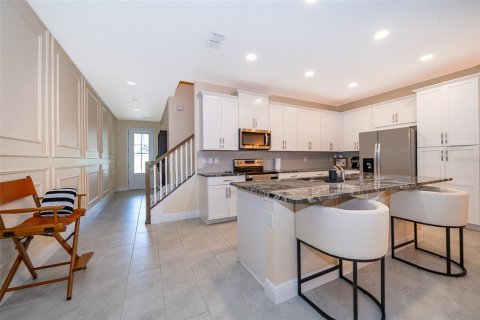 Townhouse in Kissimmee, Florida 5 bedrooms, 213.12 sq.m. № 1827141 - photo 3