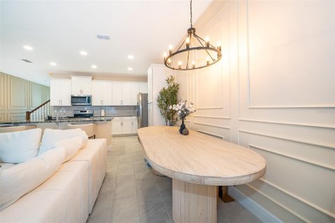 Townhouse in Kissimmee, Florida 5 bedrooms, 213.12 sq.m. № 1827141 - photo 9