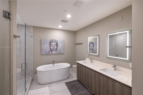 Appartement à louer à Sunny Isles Beach, Floride: 2 chambres, 126.44 m2 № 1947080 - photo 27