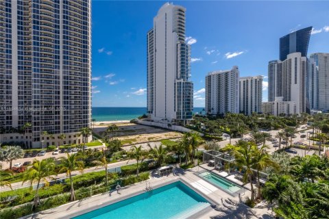 Appartement à louer à Sunny Isles Beach, Floride: 2 chambres, 126.44 m2 № 1947080 - photo 18