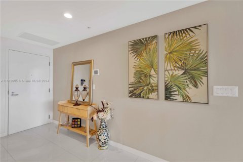 Condominio en venta en Sunny Isles Beach, Florida, 2 dormitorios, 109.9 m2 № 1862415 - foto 8