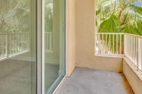 Condominio en venta en Boynton Beach, Florida, 1 dormitorio, 72.65 m2 № 2077768 - foto 3