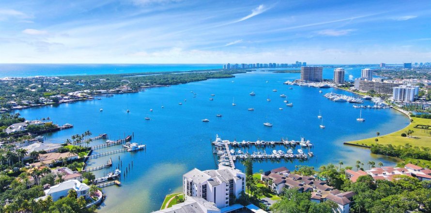 Condominio en North Palm Beach, Florida, 2 dormitorios № 1160422