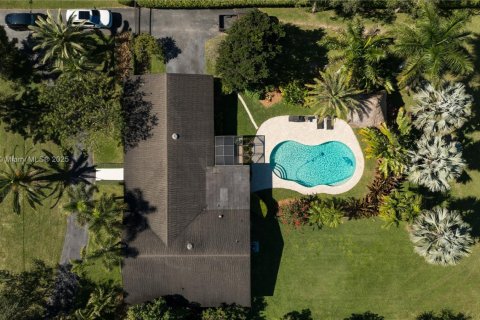 House in Homestead, Florida 3 bedrooms, 303.79 sq.m. № 2017103 - photo 3