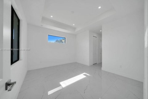 House in Lehigh Acres, Florida 3 bedrooms № 1968916 - photo 30