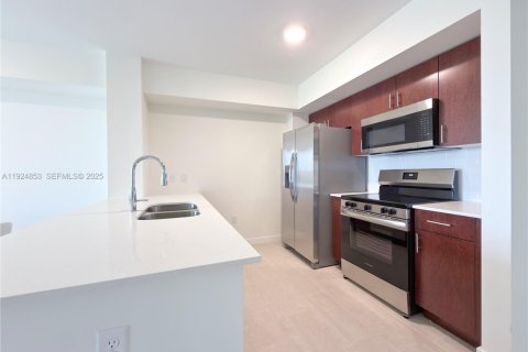 Appartement à louer à Sweetwater, Floride: 3 chambres, 113.9 m2 № 1983088 - photo 18