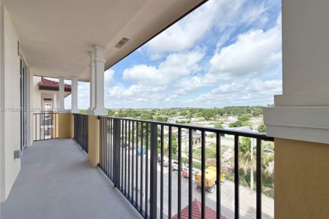 Appartement à louer à Sweetwater, Floride: 3 chambres, 113.9 m2 № 1983088 - photo 16