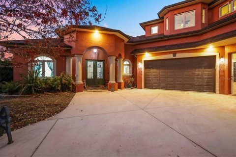 Villa ou maison à vendre à Englewood, Floride: 4 chambres, 332.78 m2 № 2147596 - photo 2