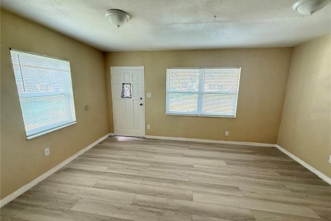 House in Dade City, Florida 2 bedrooms, 104.33 sq.m. № 2107393 - photo 19