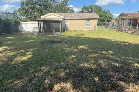House in Dade City, Florida 2 bedrooms, 104.33 sq.m. № 2107393 - photo 25