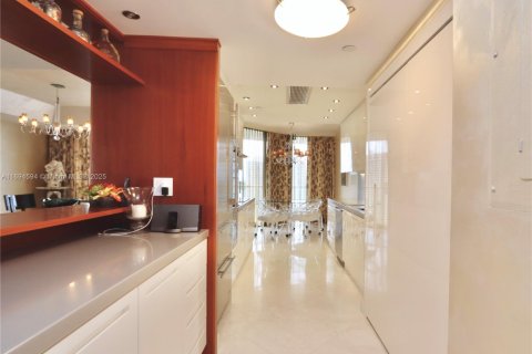 Condominio en venta en Aventura, Florida, 3 dormitorios, 197.88 m2 № 1862370 - foto 6
