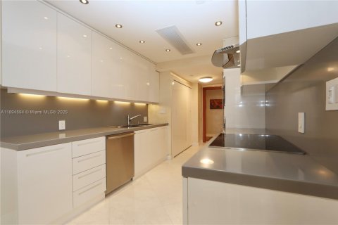 Condominio en venta en Aventura, Florida, 3 dormitorios, 197.88 m2 № 1862370 - foto 12