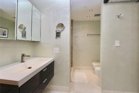 Condominio en venta en Aventura, Florida, 3 dormitorios, 197.88 m2 № 1862370 - foto 26