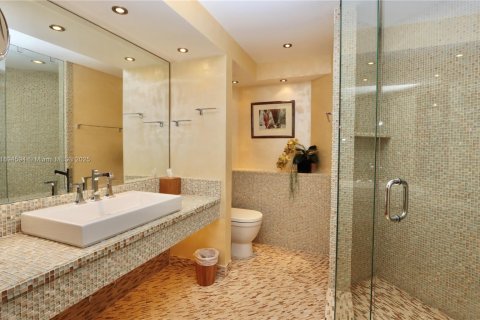 Condominio en venta en Aventura, Florida, 3 dormitorios, 197.88 m2 № 1862370 - foto 19