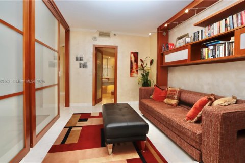 Condominio en venta en Aventura, Florida, 3 dormitorios, 197.88 m2 № 1862370 - foto 18