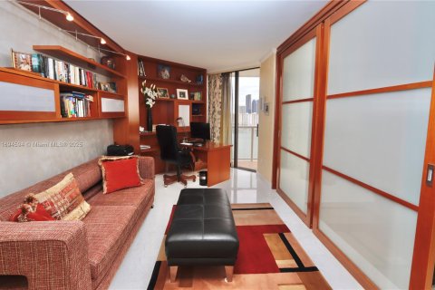 Condominio en venta en Aventura, Florida, 3 dormitorios, 197.88 m2 № 1862370 - foto 15