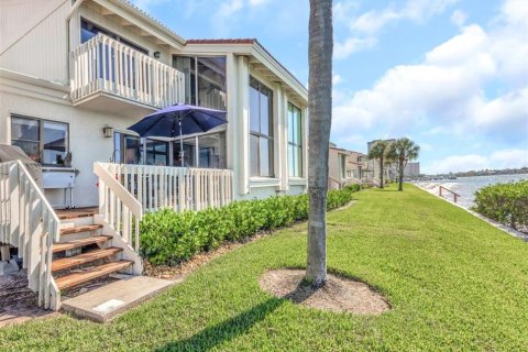 Copropriété à vendre à Saint Petersburg, Floride: 4 chambres, 176.98 m2 № 2415245 - photo 7
