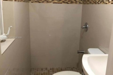 Снять в аренду квартиру в Хайалиа, Флорида 1 спальня, 69.68м2, № 2005299 - фото 5