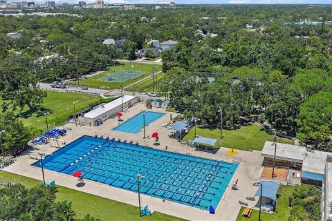 House in Sarasota, Florida 4 bedrooms, 231.88 sq.m. № 2205670 - photo 23