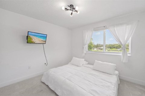 House in Sarasota, Florida 4 bedrooms, 231.88 sq.m. № 2205670 - photo 17