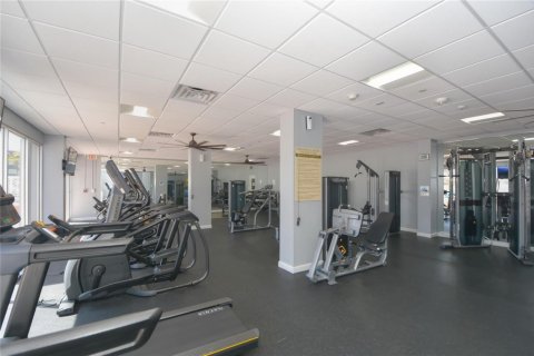 Condo in Pompano Beach, Florida, 2 bedrooms № 2247333 - photo 23