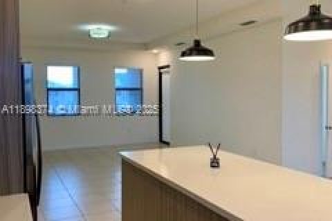 Condo in Doral, Florida, 3 bedrooms  № 1950900 - photo 22