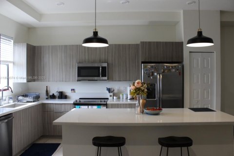 Condo in Doral, Florida, 3 bedrooms  № 1950900 - photo 3