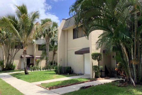 Condo in Deerfield Beach, Florida, 2 bedrooms  № 2176843