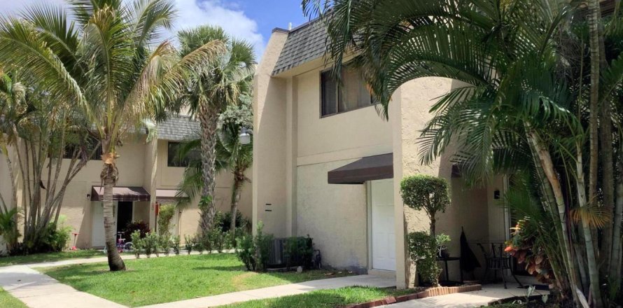 Condo in Deerfield Beach, Florida, 2 bedrooms № 2176843