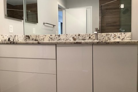 Condo in Deerfield Beach, Florida, 2 bedrooms № 2176843 - photo 17