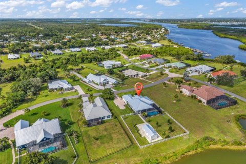 Villa ou maison à vendre à Punta Gorda, Floride: 4 chambres, 240.25 m2 № 2167033 - photo 29