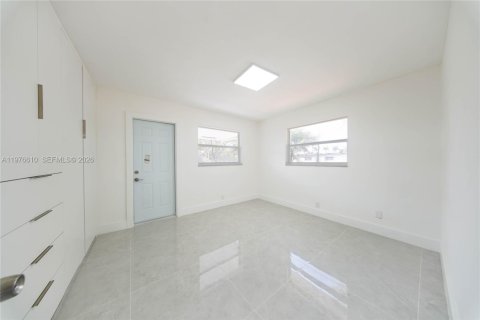Copropriété à vendre à Hollywood, Floride: 2 chambres, 75.25 m2 № 2080113 - photo 10