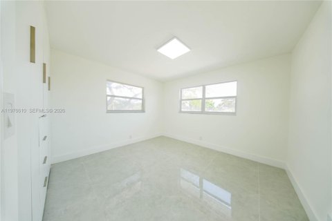 Copropriété à vendre à Hollywood, Floride: 2 chambres, 75.25 m2 № 2080113 - photo 18