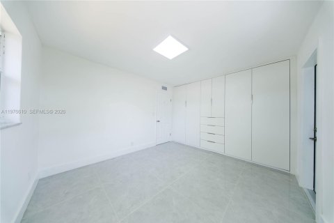 Copropriété à vendre à Hollywood, Floride: 2 chambres, 75.25 m2 № 2080113 - photo 21