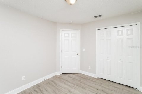 Villa ou maison à louer à Valrico, Floride: 3 chambres, 121.98 m2 № 2407035 - photo 11