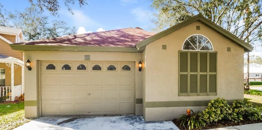 Villa ou maison à Valrico, Floride 3 chambres, 121.98 m2 № 2407035
