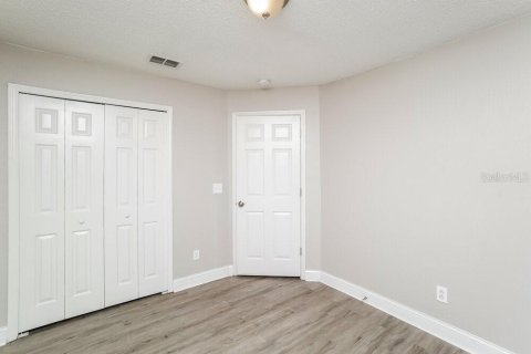 Villa ou maison à louer à Valrico, Floride: 3 chambres, 121.98 m2 № 2407035 - photo 12