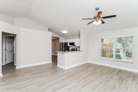 Villa ou maison à louer à Valrico, Floride: 3 chambres, 121.98 m2 № 2407035 - photo 5