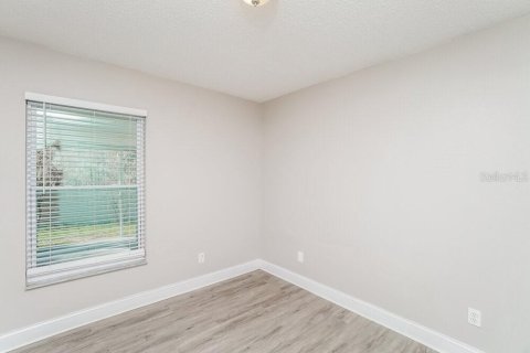 Villa ou maison à louer à Valrico, Floride: 3 chambres, 121.98 m2 № 2407035 - photo 10