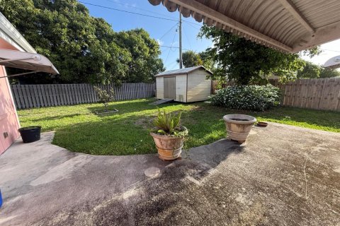 Villa ou maison à louer à West Palm Beach, Floride: 4 chambres, 143.63 m2 № 2087978 - photo 4