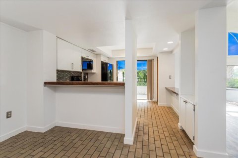 Townhouse in Maitland, Florida 3 bedrooms, 144.46 sq.m. № 1408277 - photo 7