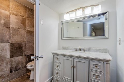 Townhouse in Maitland, Florida 3 bedrooms, 144.46 sq.m. № 1408277 - photo 12