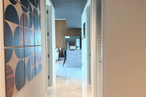 Copropriété à vendre à Miami, Floride: 2 chambres, 104.7 m2 № 1966814 - photo 3