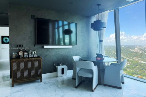Copropriété à vendre à Miami, Floride: 2 chambres, 104.7 m2 № 1966814 - photo 15