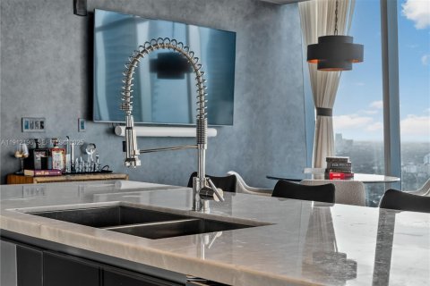 Condo in Miami, Florida, 2 bedrooms № 1966814 - photo 28