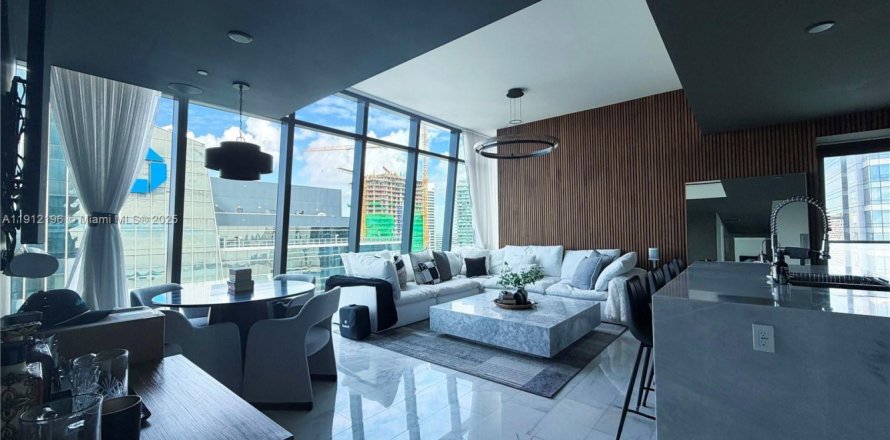 Condo à Miami, Floride, 2 chambres  № 1966814