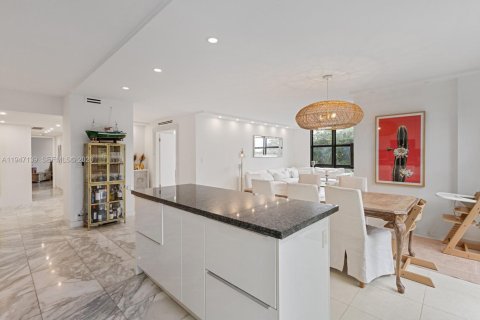 Купить кондоминиум в Ки-Бискейн, Флорида 3 спальни, 165.55м2, № 2003371 - фото 6